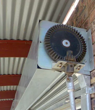 Garage Door Shop Novelty, OH 440-465-9346 - sb-rolling-garage-doors-01